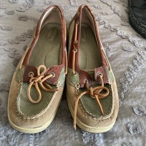 Like new sperry shoes